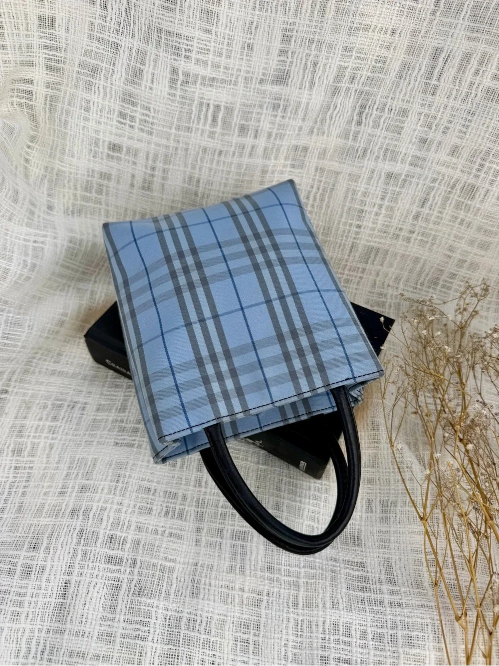 Burberry light blue Nova Check Mini Tote - Picture 3 of 14